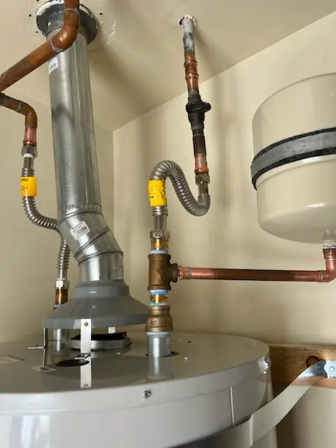 Water heater installation and plumbing repair in Venetia